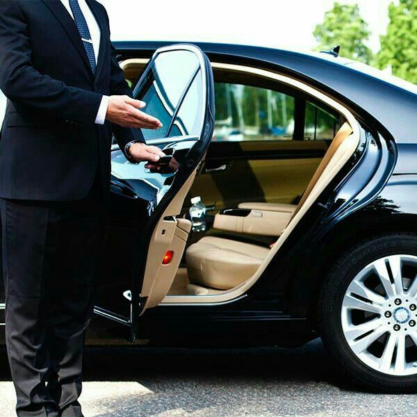Reliable Taxi Services in London: Combining Tradition and Innovation