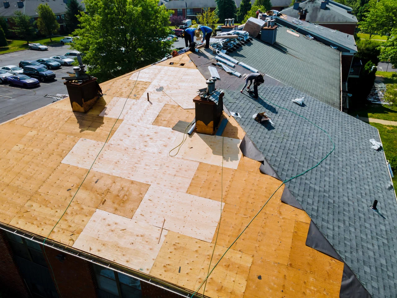 Replacing The Old Roof With Metal Tiles