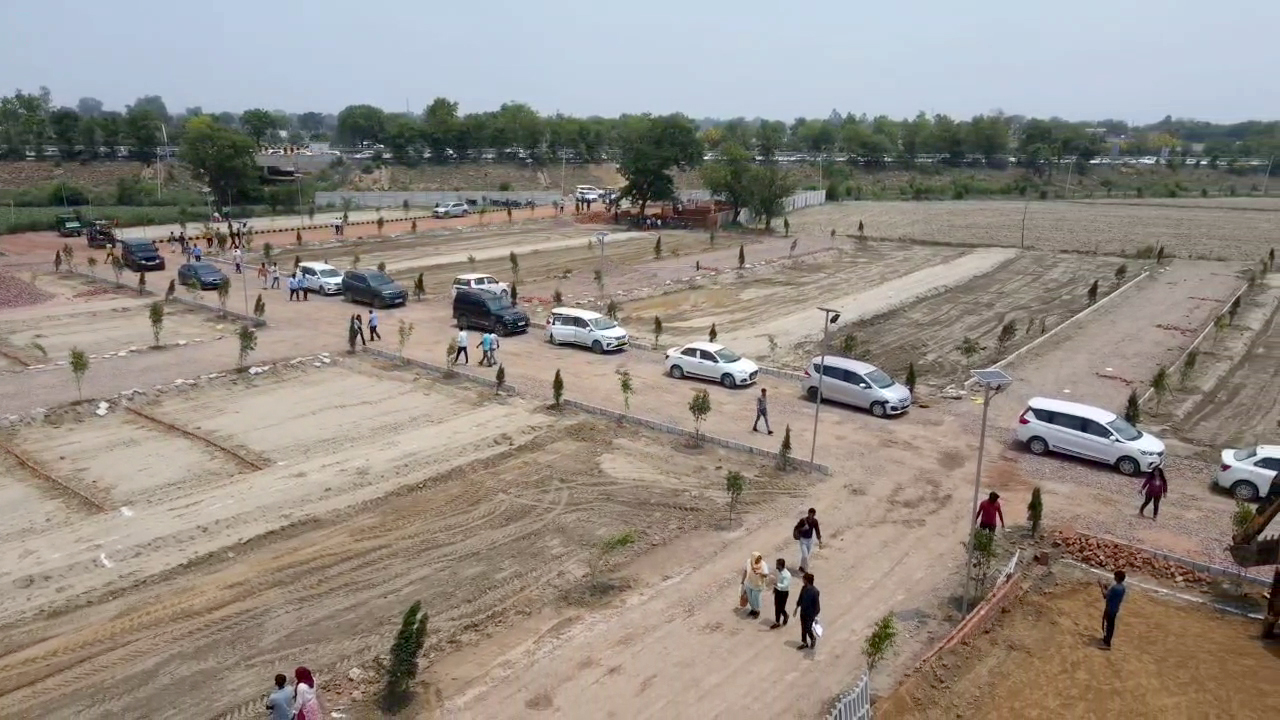 Plot Near Jewar Airport