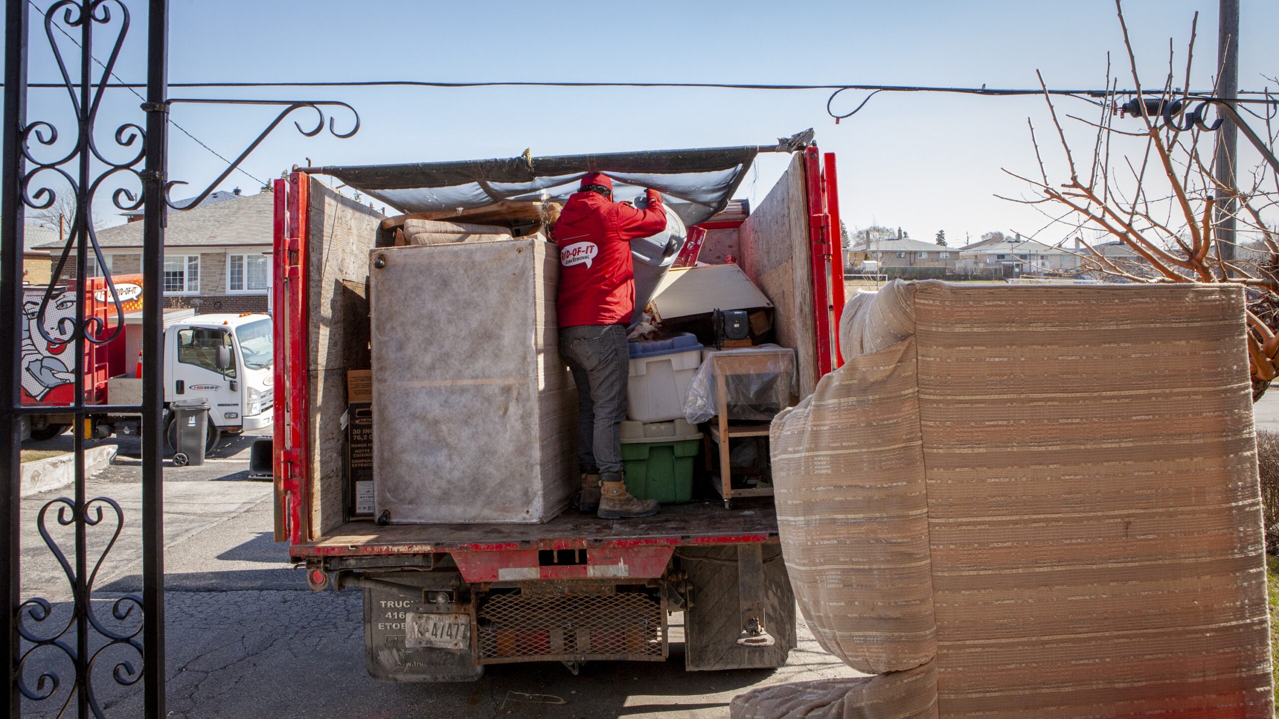 What Types of Construction Debris Can Be Removed (And When to Call a Pro)