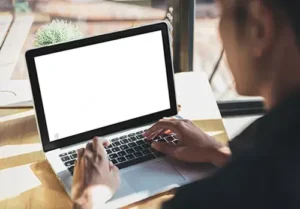 Comparing Capacitive vs. Resistive Touch in Sunlight Readable Touch Screens