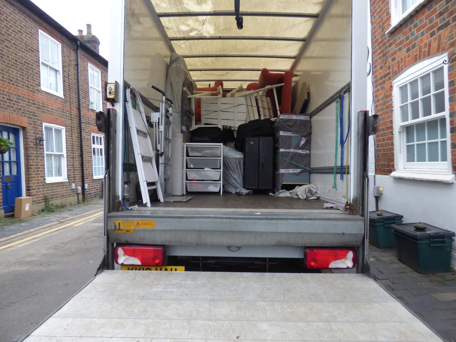 movers luton