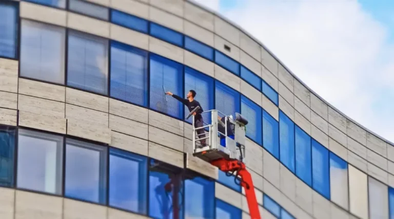 commercial window cleaning service