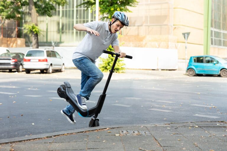 Scooter Accident Lawyer In Chicago/Electric Scooter Lawyer In Chicago
