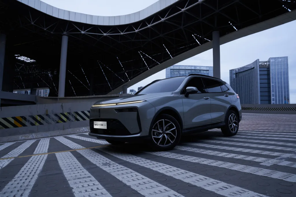 Chinese hybrid cars UAE